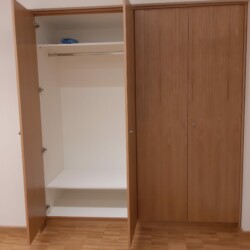 Einbauschrank furniert Eiche, geölt