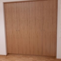 Einbauschrank furniert Eiche, geölt