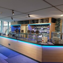 Literaturcafe, Tresen und Rückbuffet