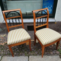 Restaurierung Biedermeier-Möbel mit neuer Polsterung